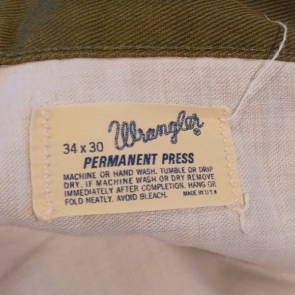 VINTAGE Wrangler Shorts - army green - Picture 1 of 3